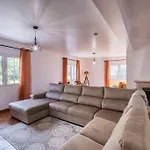 Batalha Family House Holiday home *