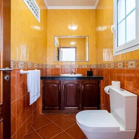 Batalha Family House Fenais da Luz