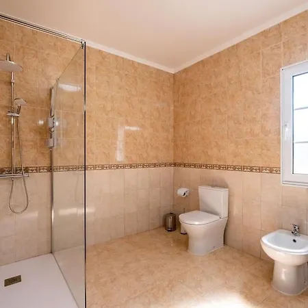 Holiday home Batalha Family House