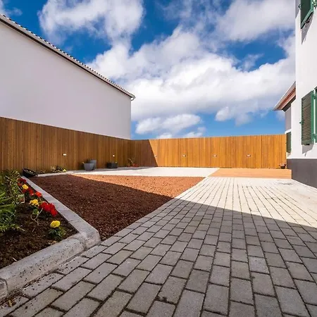 Batalha Family House Fenais da Luz