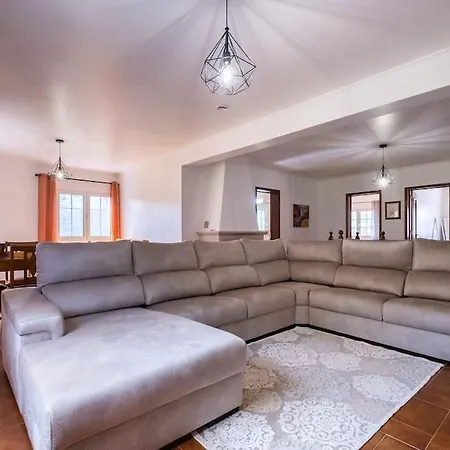 Batalha Family House *