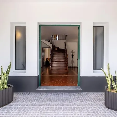 Batalha Family House Holiday home *