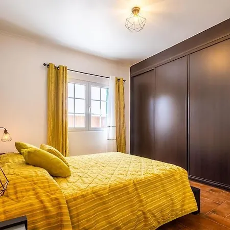 Batalha Family House Holiday home Fenais da Luz