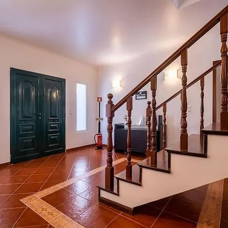 Batalha Family House Holiday home