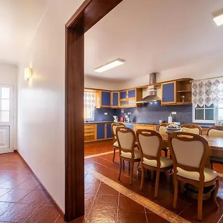 Batalha Family House Casa de Férias *