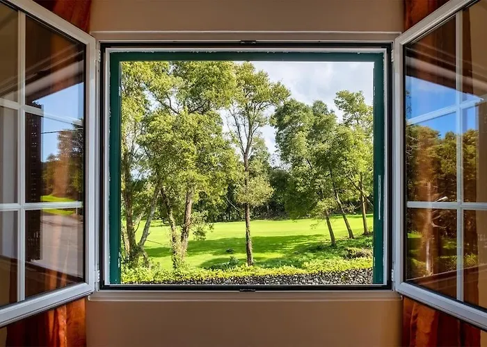 Batalha Family House Tatil Evi Fenais da Luz