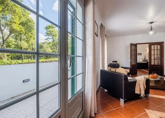 Batalha Family House Tatil Evi