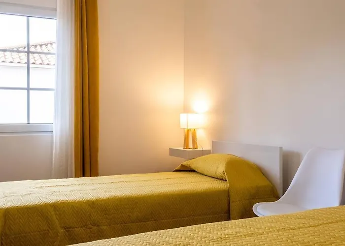 Tatil Evi Batalha Family House Fenais da Luz