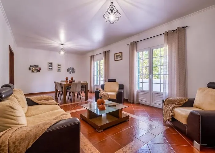 Tatil Evi Batalha Family House Fenais da Luz