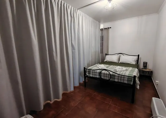 Batalha Family House Tatil Evi Fenais da Luz